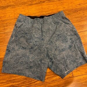 lululemon pace breaker short (no liner) excellent condition, size M, 7inch insea